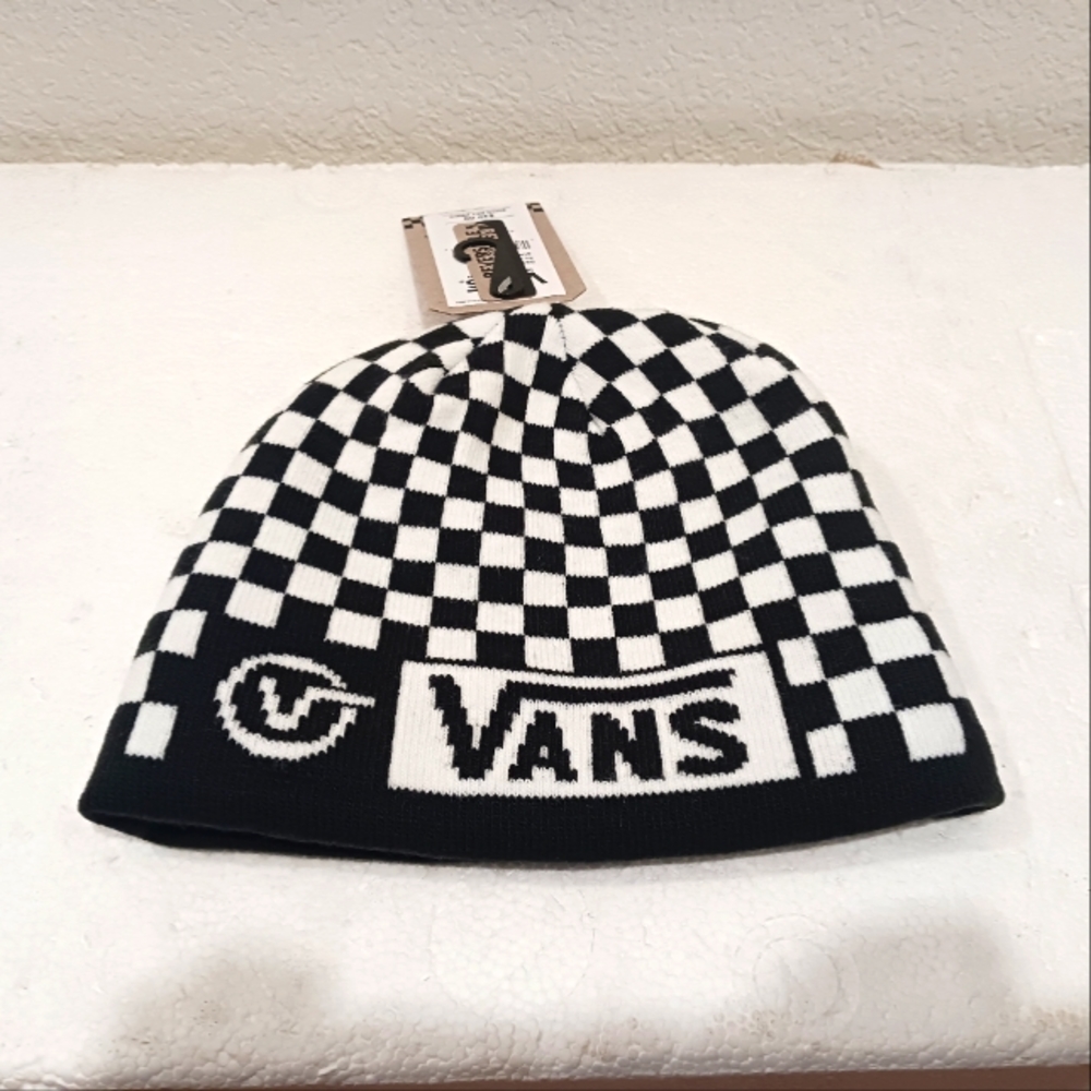 Vans - Picture 2 of 4